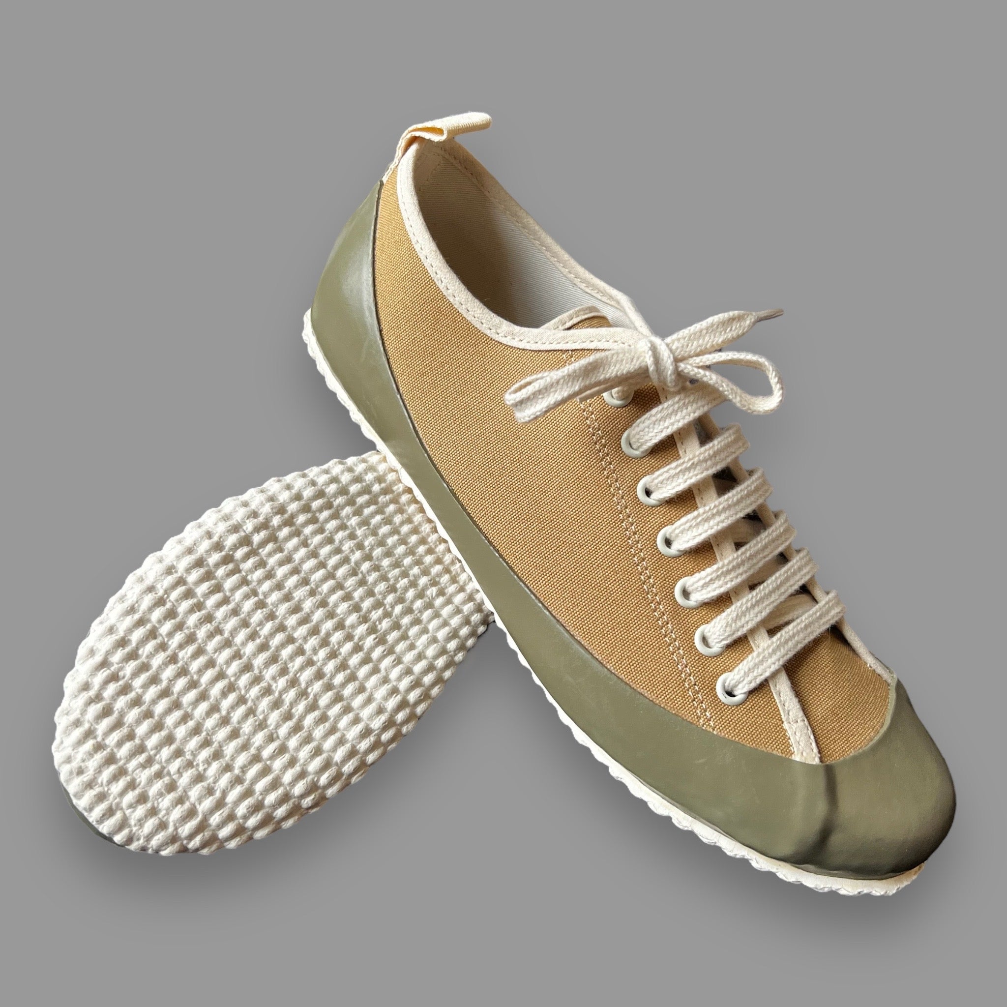 MARINE TYPE 2 DECK SHOE KHAKI/OLIVE - Image 2
